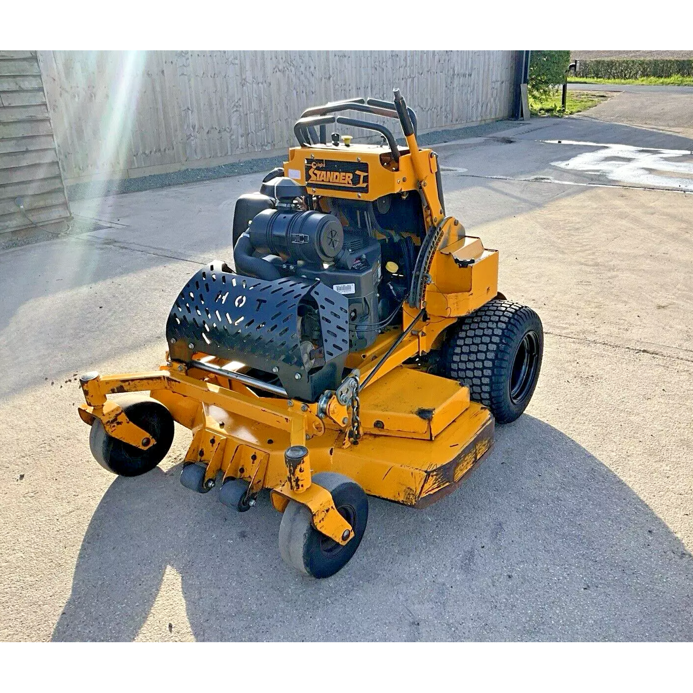 2017 WRIGHT STANDER 48 ZERO TURN STAND ON LAWN MOWER